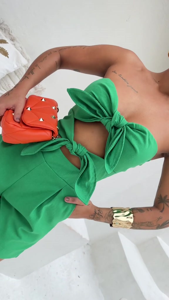 Macaquinho Feminino em Linho com Nó Frontal e Short Alfaiataria Moda Verão Elegante