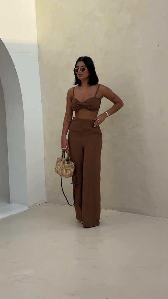 Conjunto Duna Cropped Trançado e Calça Pantalona Wide Leg da Lunii Helena Coleção Primavera Verão