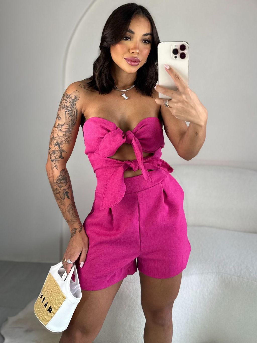 Macaquinho Lunii Moda Verão em Linho com Nó Frontal no Top e Short Alfaiataria Elegante