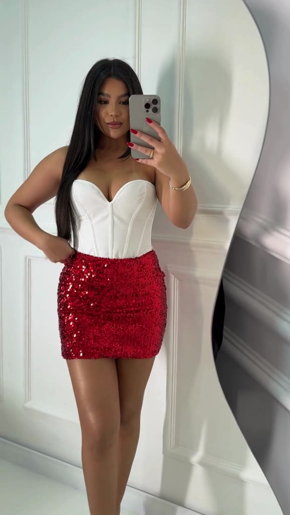 Mini Saia em Paetê Fashion.