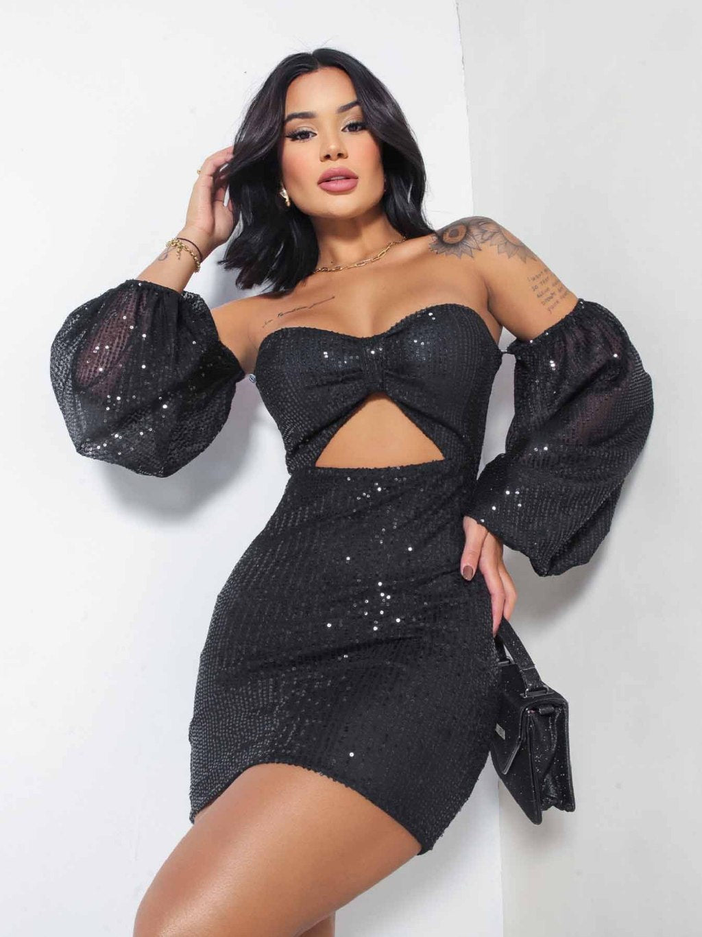 Vestido Tule Paetê Com Mangas Removíveis.